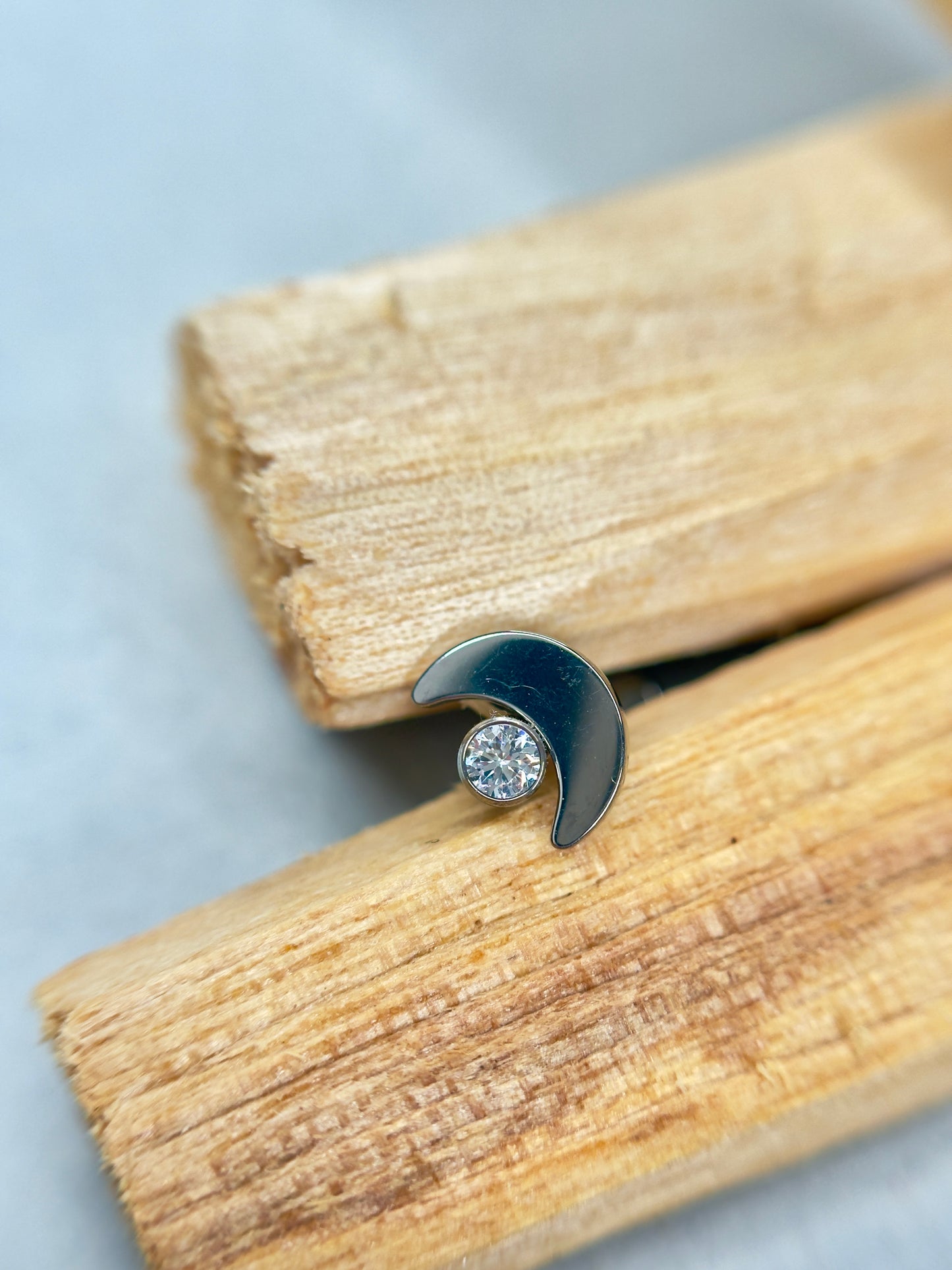 Moon CZ