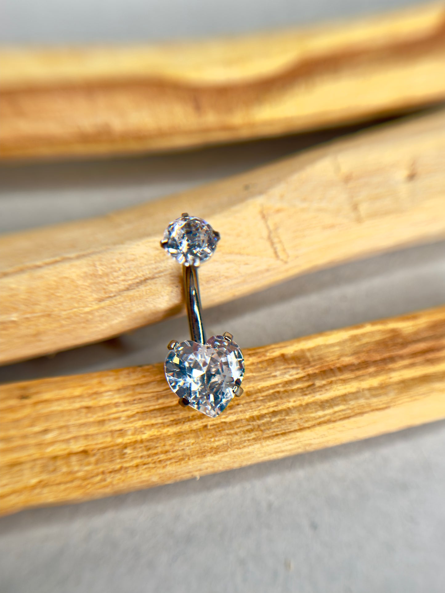 Navel Amour