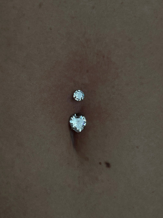 Navel Amour